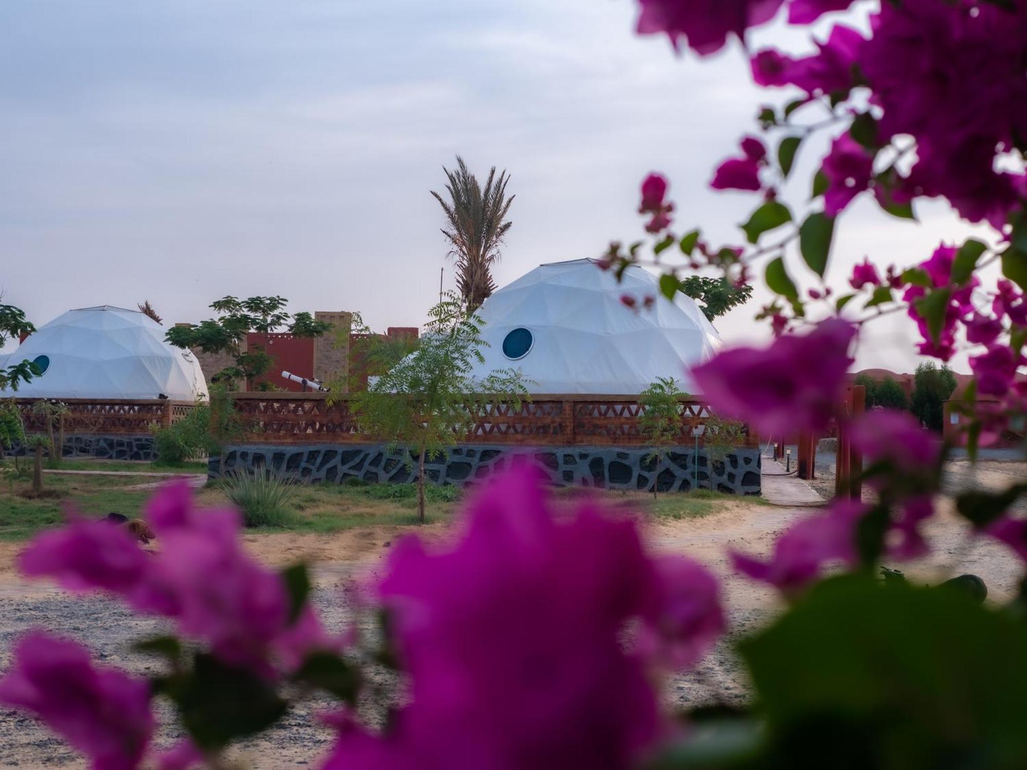 Hotel B&W Sahara Sky Camp Farafra Exterior foto